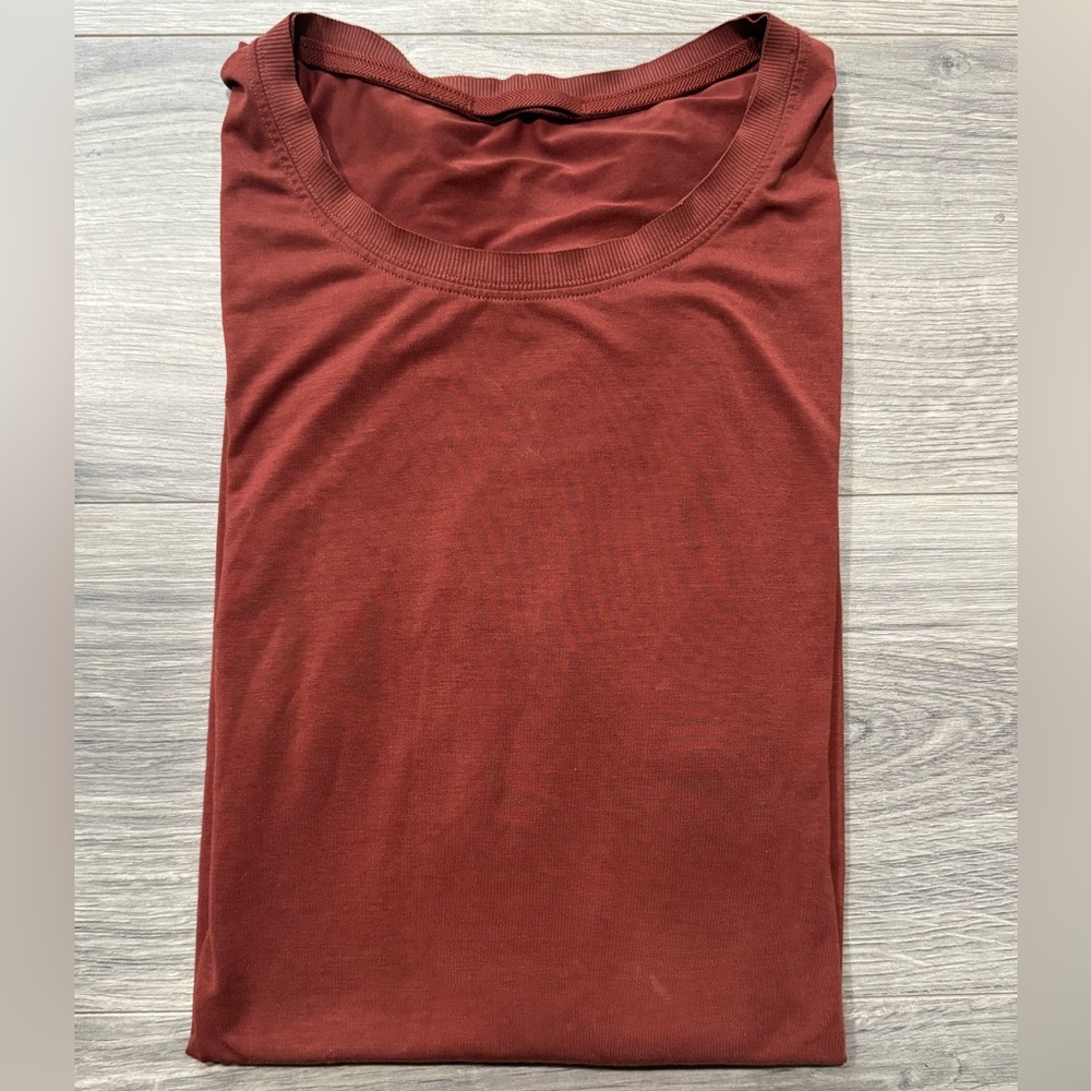 Men’s Nike Yoga DriFit Top size XL